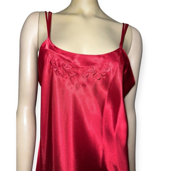 Vintage Kathy Ireland Intimates women’s Red Satin Nightgown size L - Picture 2 of 9